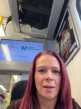 Snapshot of MelodyRoseUk chatting on October 23, 2:38 pm MelodyRoseUk online show from October 23, 2:38 pm