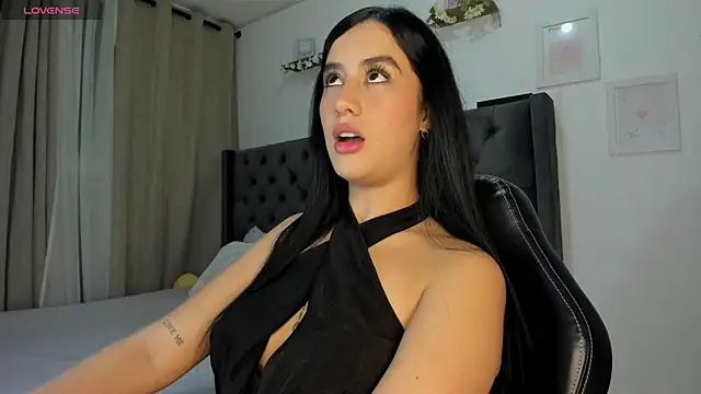 Amiirra  online show from April 30, 11:20 pm