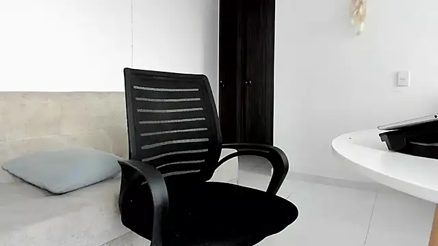 JuanDiegoKing online show from September 10, 11:10 am