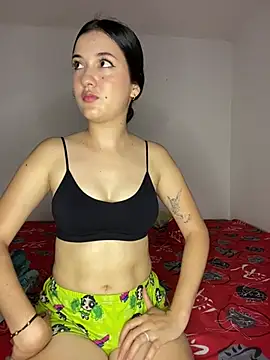 Snapshot of Jonlis01 chatting on May 4, 6:37 pm Jonlis01 online show from May 4, 6:37 pm