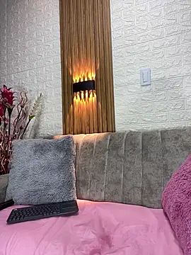 Annyy Ricee28 online show from December 11, 1:28 pm