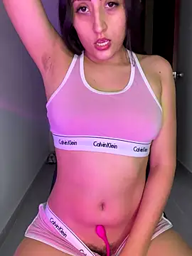 Snapshot of EmySofia chatting on December 18, 7:03 am EmySofia online show from December 18, 7:03 am