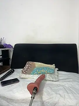 chiquimaturesexy online show from June 16, 9:28 pm