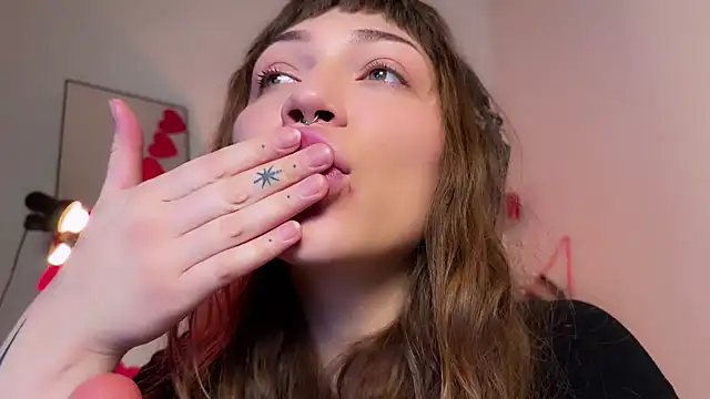 Snapshot of PaulaPratt chatting on February 12, 6:51 am PaulaPratt online show from February 12, 6:51 am