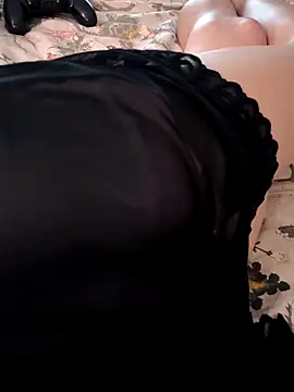 Snapshot of xx_Dreamloveme chatting on March 9, 12:00 am xx Dreamloveme online show from March 9, 12:00 am