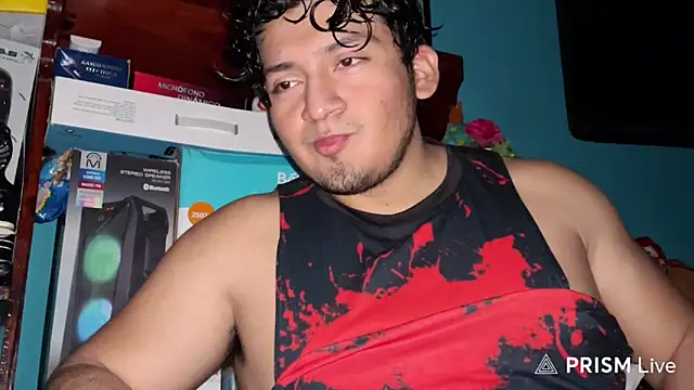 Snapshot of YoElMasHot chatting on February 6, 5:12 am YoElMasHot online show from February 6, 5:12 am