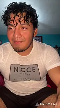 Snapshot of YoElMasHot chatting on February 15, 1:24 am YoElMasHot online show from February 15, 1:24 am