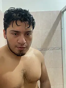 Snapshot of YoElMasHot chatting on March 24, 5:01 am YoElMasHot online show from March 24, 5:01 am