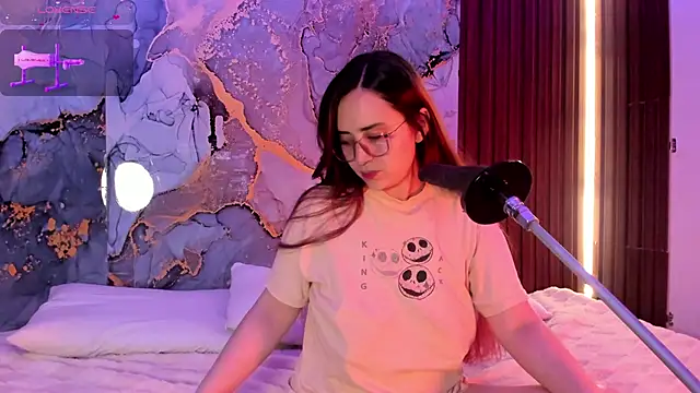 centaurigirl online show from October 8, 3:37 am