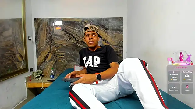 ada-brooke online show from September 24, 11:57 am