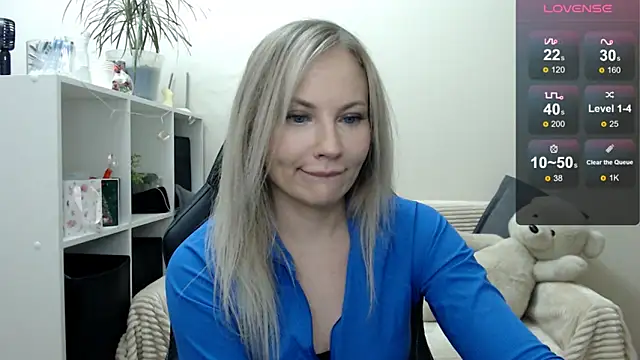 Sunny bunny6 online show from December 2, 9:32 pm