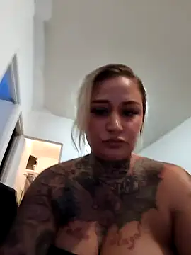 Lisacasandra online show from January 4, 3:18 am