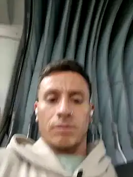 Snapshot of Andrewfalcon chatting on December 12, 2:04 am Andrewfalcon online show from December 12, 2:04 am