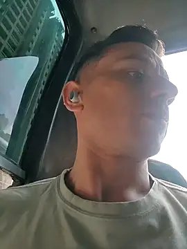 Snapshot of Andrewfalcon chatting on October 10, 8:08 pm Andrewfalcon online show from October 10, 8:08 pm