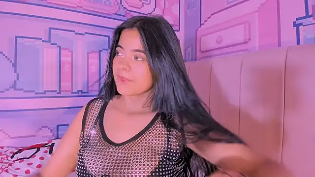  18alice online show from February 11, 10:39 pm