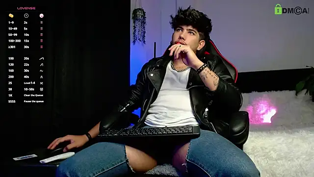 LyleBennett  online show from September 13, 12:49 pm