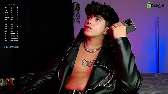 LyleBennett  online show from November 10, 11:42 am