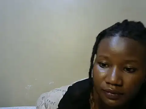 Snapshot of Pettite_creamer_1 chatting on December 6, 9:46 pm Pettite creamer 1 online show from December 6, 9:46 pm