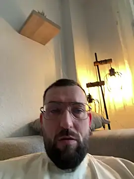 Snapshot of _Haptic_ chatting on January 10, 8:07 am Haptic online show from January 10, 8:07 am