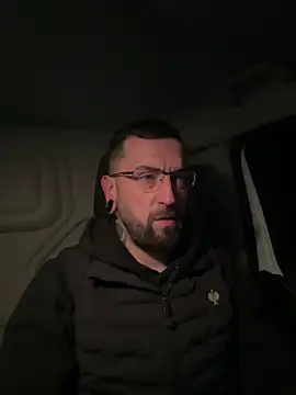 Snapshot of _Haptic_ chatting on March 17, 4:08 am Haptic online show from March 17, 4:08 am