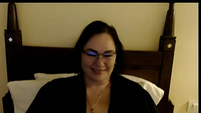 Snapshot of Nora_Star chatting on February 2, 3:33 pm Nora Star online show from February 2, 3:33 pm