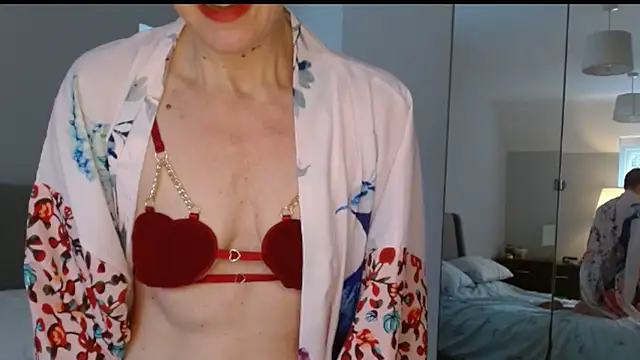ELEGANT-ARIA36 online show from February 14, 9:34 am