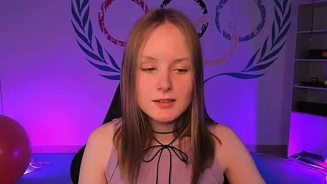 VivienLeeigh online show from December 3, 4:17 pm