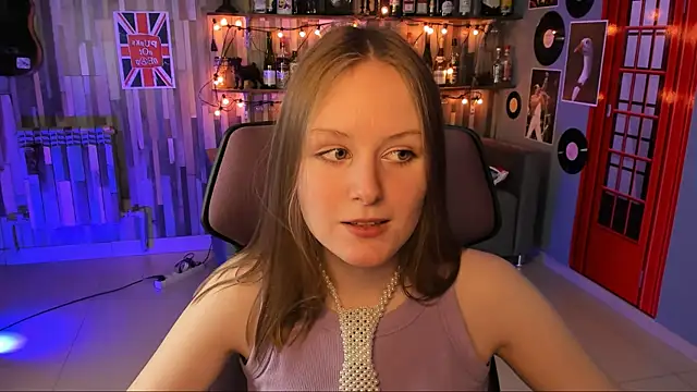 VivienLeeigh online show from December 5, 1:17 pm