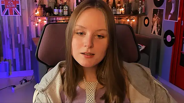 VivienLeeigh online show from December 5, 7:28 pm