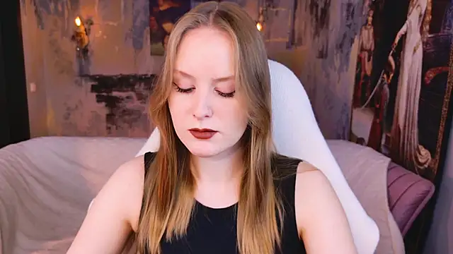 VivienLeeigh online show from March 22, 5:11 am