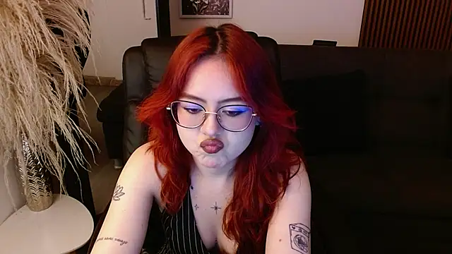 crimson tati  online show from February 6, 4:21 am