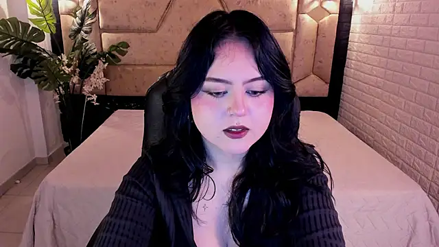 crimson tati  online show from June 10, 5:07 am