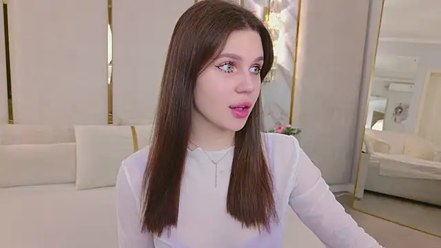 RihannaRose online show from March 11, 4:57 pm