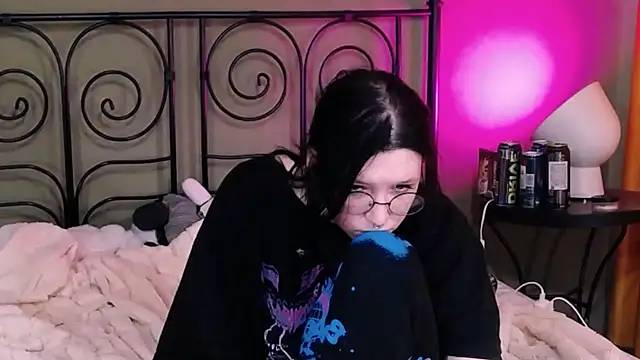 BlackyTea online show from March 11, 9:02 am