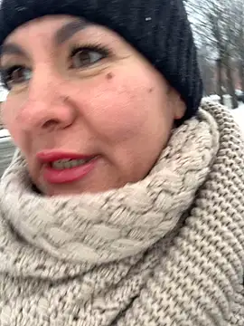 Snapshot of Tina_Moretti chatting on February 12, 1:37 pm Tina Moretti online show from February 12, 1:37 pm