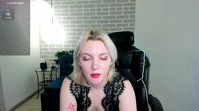 Fluffy Monica online show from December 20, 4:20 am