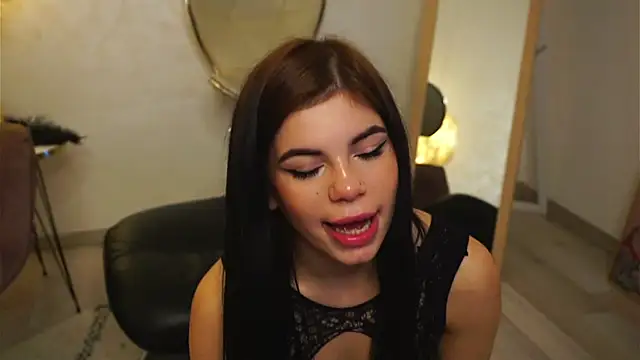 MiriamHazel online show from December 10, 11:32 am