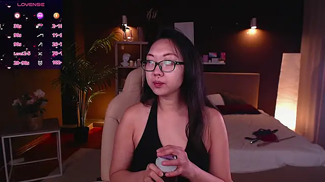 Marine Vact online show from November 7, 2:06 pm