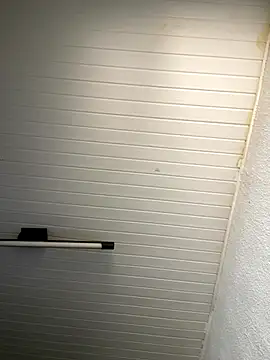 Snapshot of luara1988 chatting on October 17, 11:24 am luara1988 online show from October 17, 11:24 am