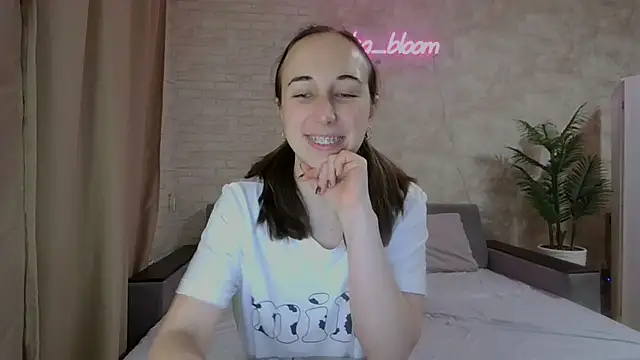 Anika bloom online show from January 22, 5:05 am