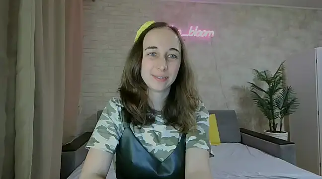 Anika bloom online show from January 31, 8:12 pm