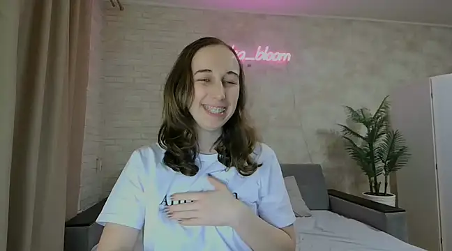 Anika bloom online show from February 2, 10:06 pm