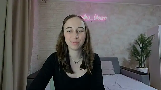 Anika bloom online show from February 6, 5:35 am