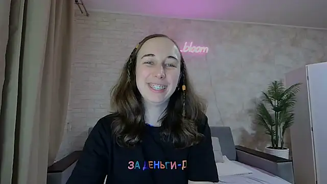 Anika bloom online show from February 8, 5:29 am