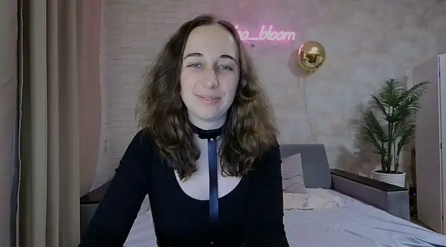Anika bloom online show from February 16, 3:04 am