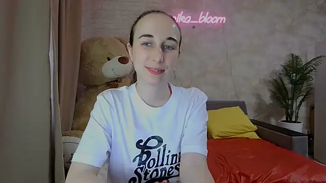 Anika bloom online show from March 21, 7:55 am