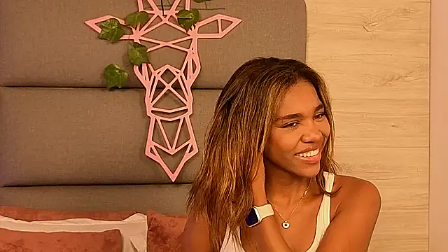 Snapshot of Lily_Miiller chatting on October 28, 9:50 pm Lily Miiller online show from October 28, 9:50 pm