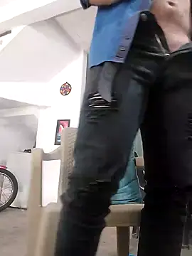 Snapshot of King_russo chatting on October 9, 5:55 pm King russo online show from October 9, 5:55 pm