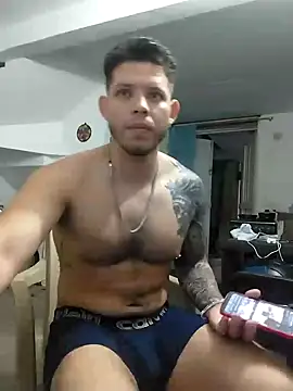 Snapshot of King_russo chatting on October 16, 10:00 pm King russo online show from October 16, 10:00 pm