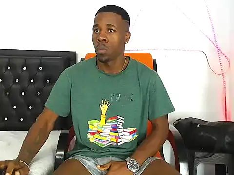 Snapshot of Damian_hart_24CM chatting on November 29, 9:45 am Damian hart 24CM online show from November 29, 9:45 am